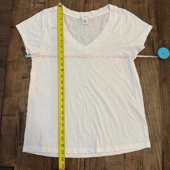 LAmade White V-Neck Women's Short Sleeve Top L - Picture 4 of 5